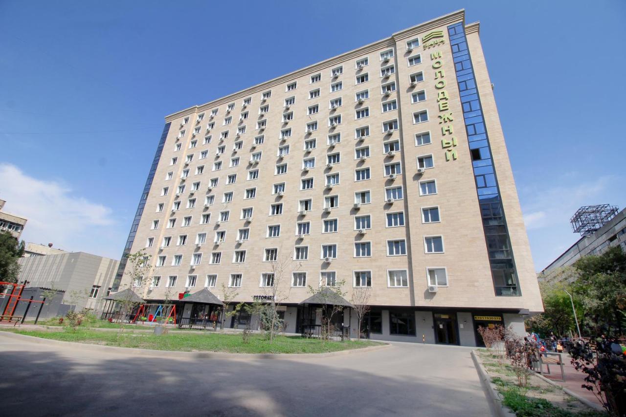 Апартаменты С Двумя Спальнями На Арбате! Almaty Eksteriør billede